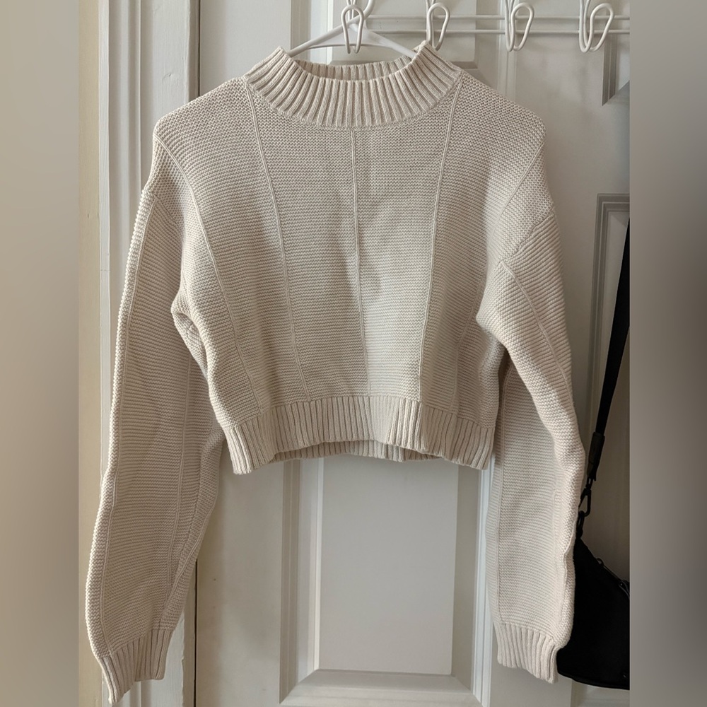 La Hearts Cream Turtleneck Sweater